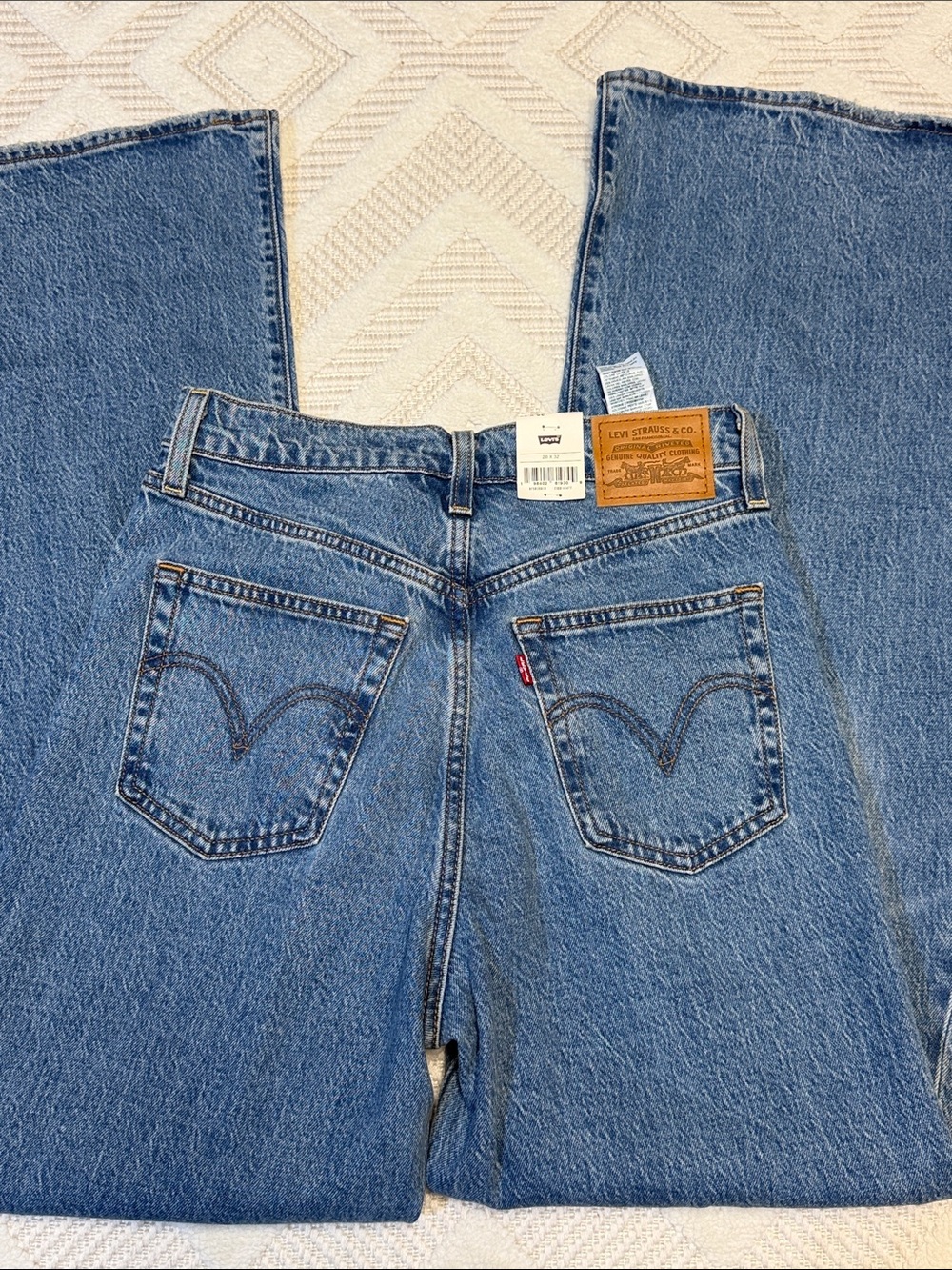 LEVIS - Ribcage Bell Jean - Picture 3 of 6